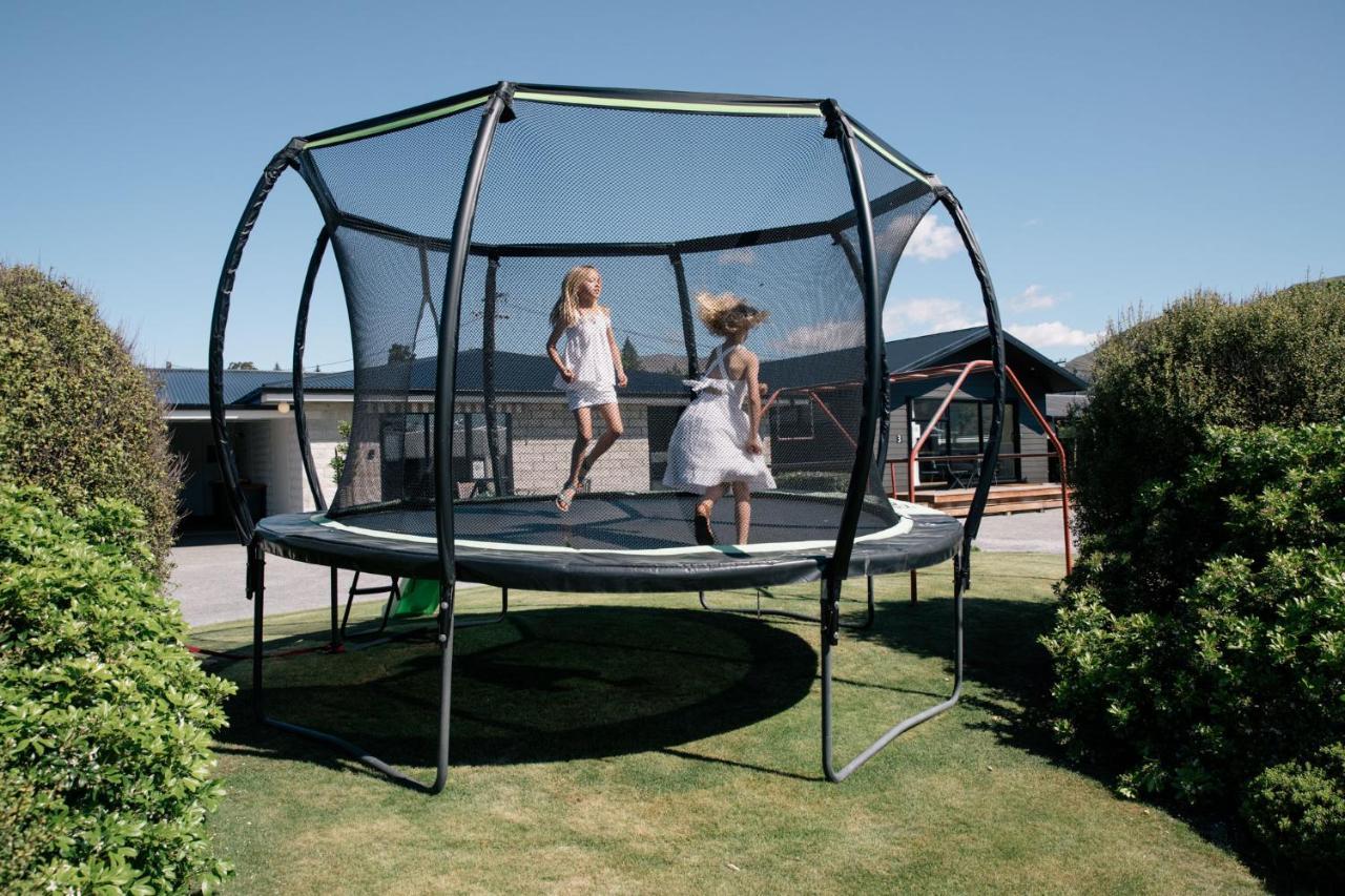 5 - Delightful Space In Tranquil Neighbourhood, Close To The Lake Wanaka Kültér fotó